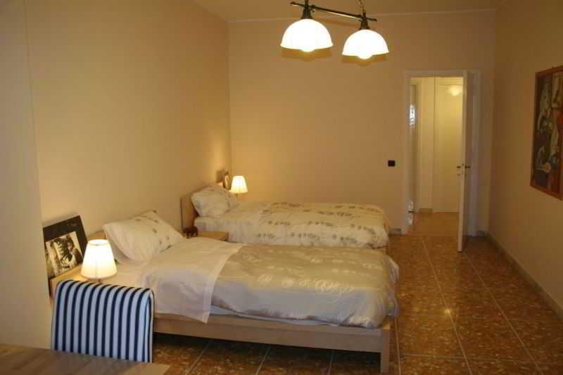 Santa Croce Bed & Breakfast โรม ภายนอก รูปภาพ