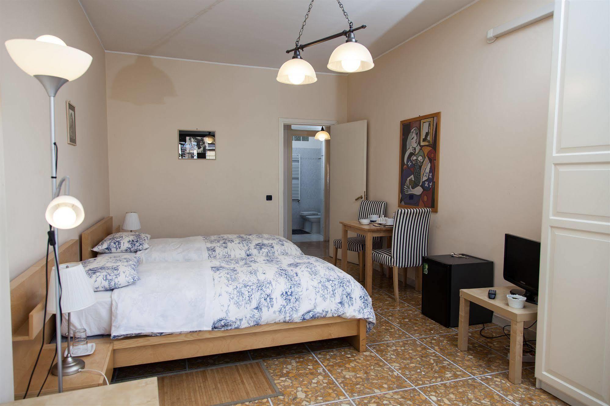 Santa Croce Bed & Breakfast โรม ภายนอก รูปภาพ