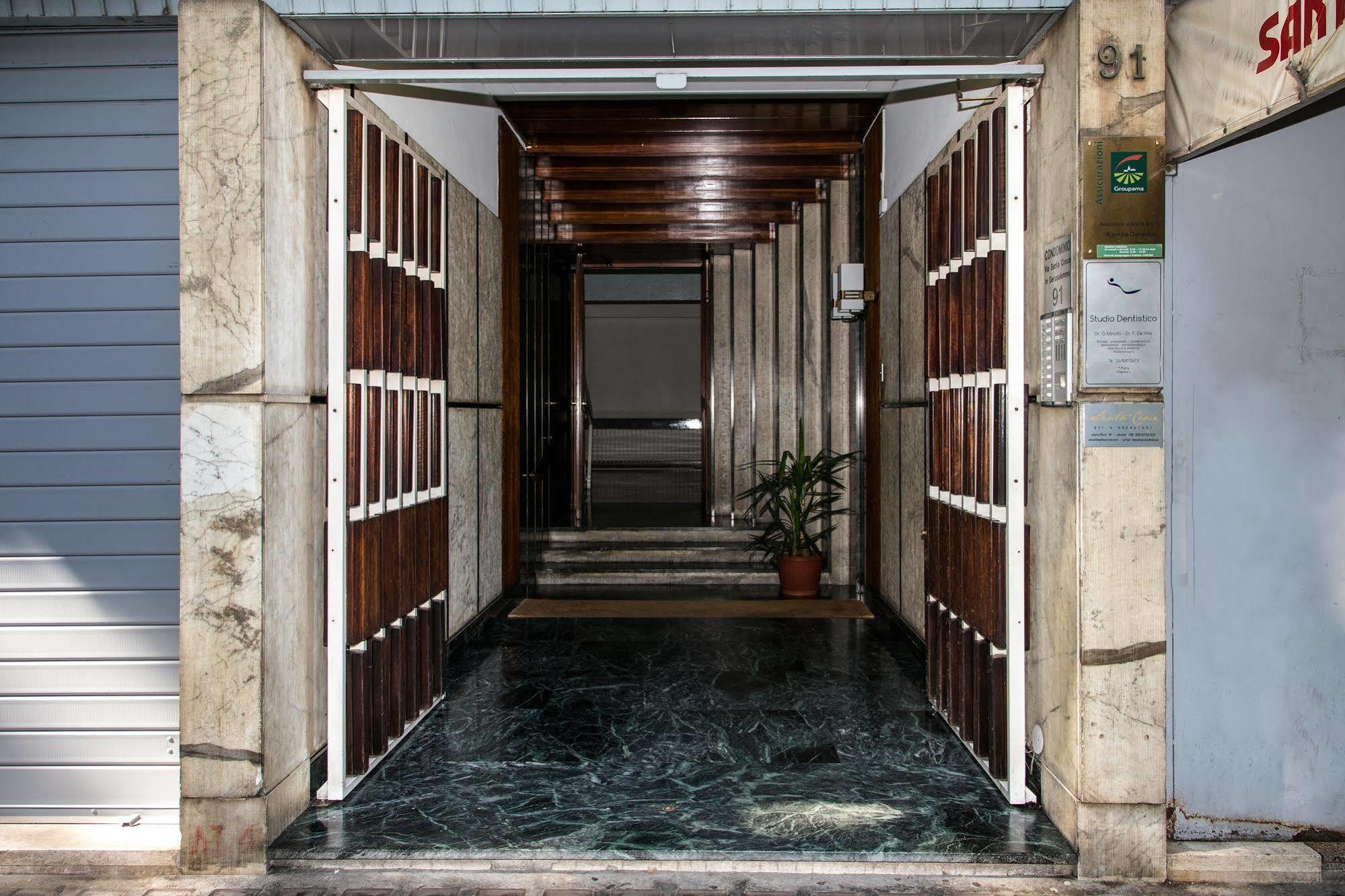 Santa Croce Bed & Breakfast โรม ภายนอก รูปภาพ