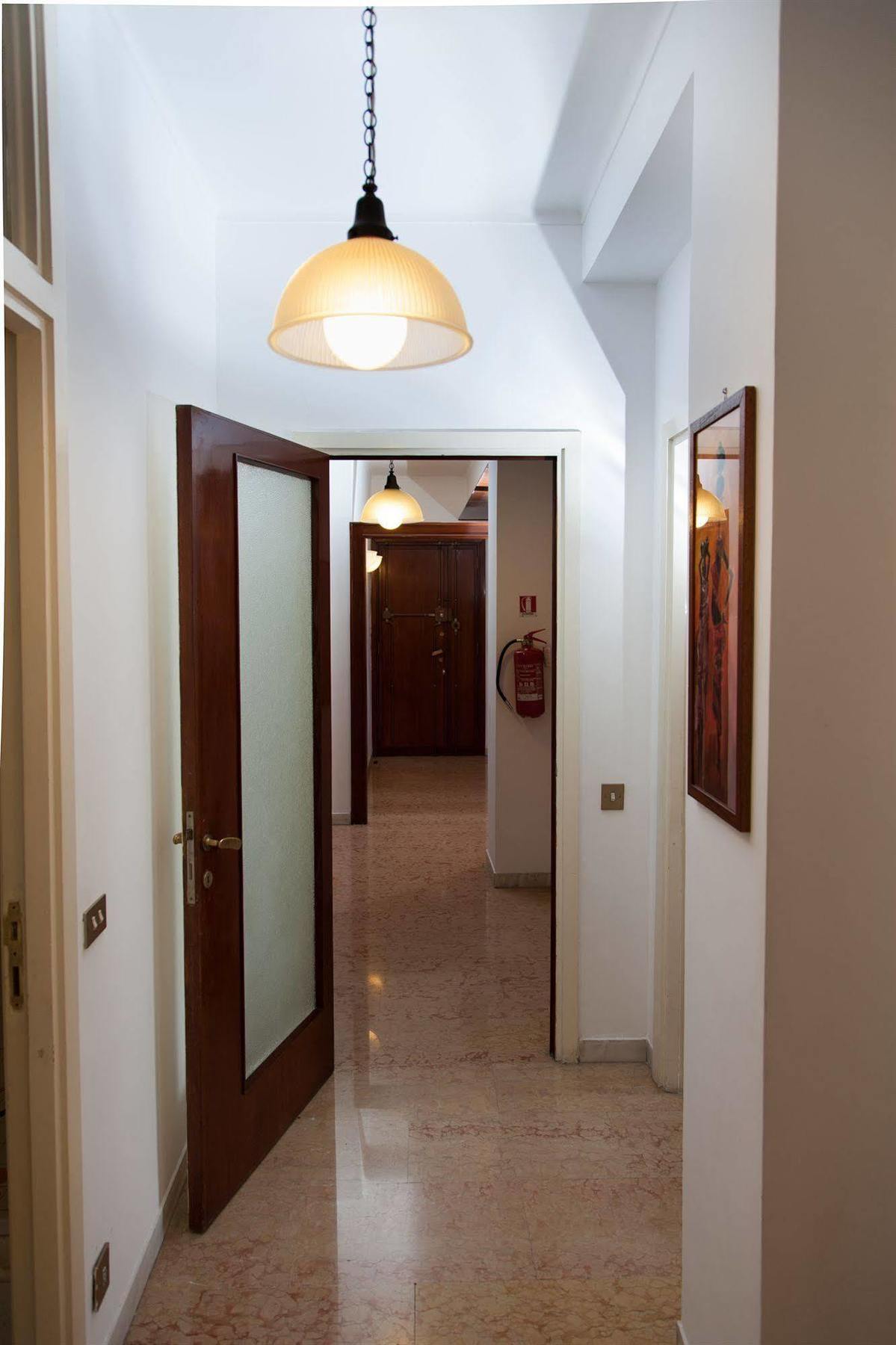 Santa Croce Bed & Breakfast โรม ภายนอก รูปภาพ